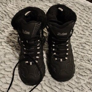 Skechers D'Lites Boots. Like new! Size 6. Black w/accents. Worn a couple times.